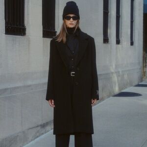 Aritzia Wilfred Adele Coat in Soft Wool Cashmere in Black XXS